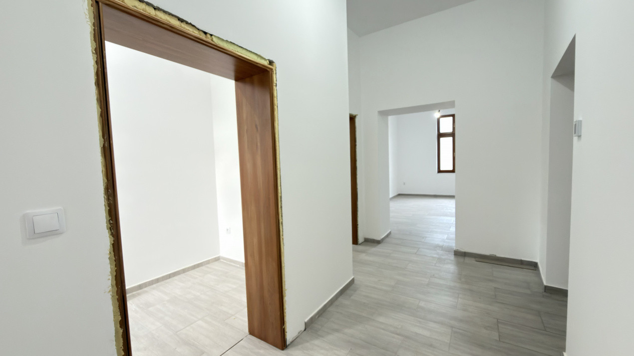 Clădire de închiriat – ideală pentru clinică medicală sau alte afaceri - Carei