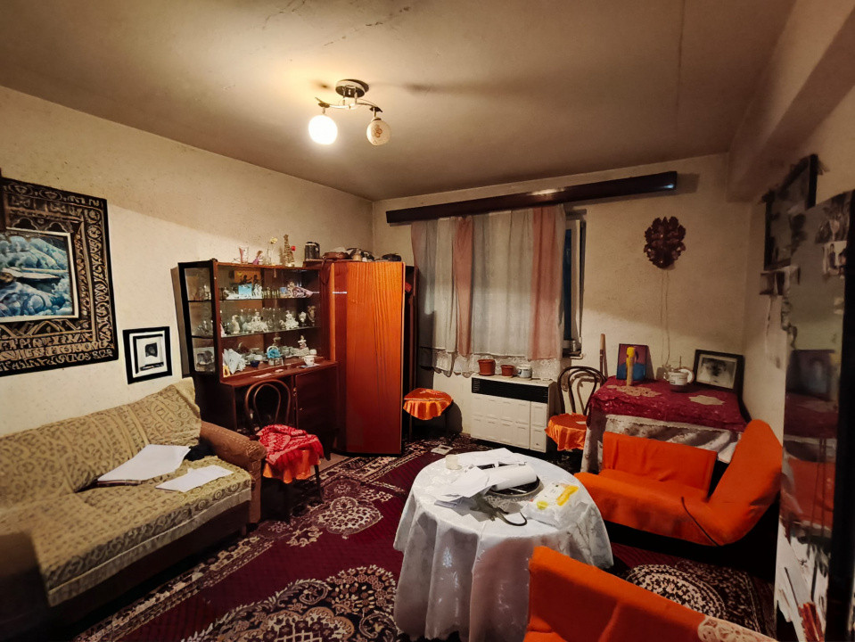 Apartament de vânzare – Zona 9 Mai, Târgu Jiu, etaj intermediar