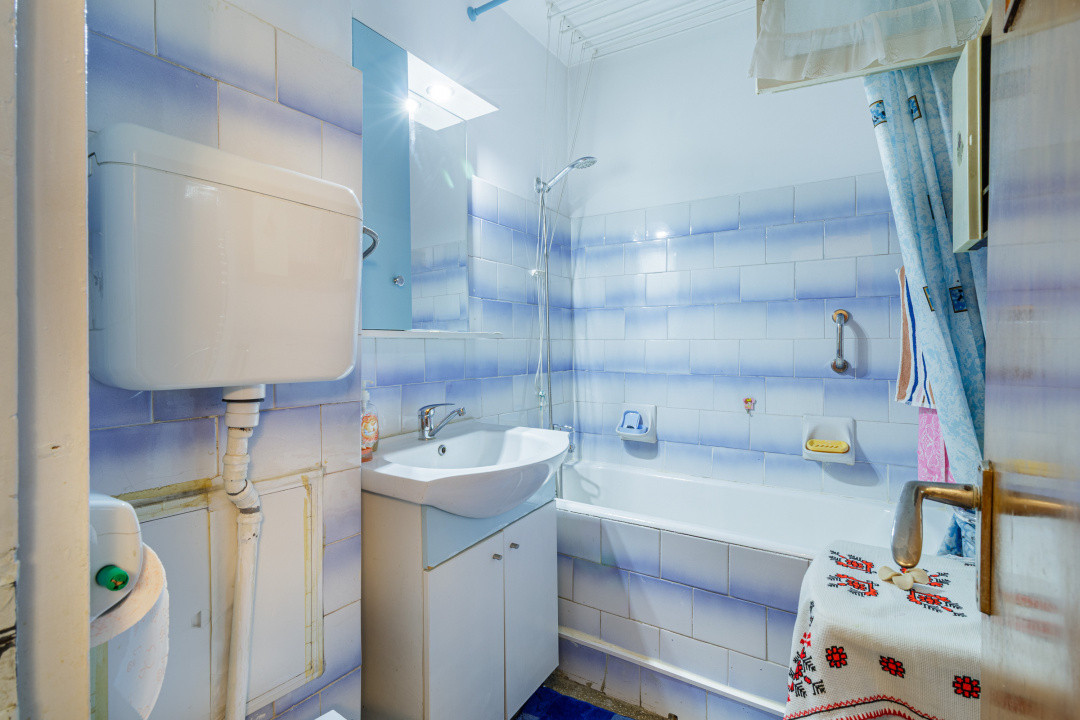 Apartament 3 camere | Metrou Favorit