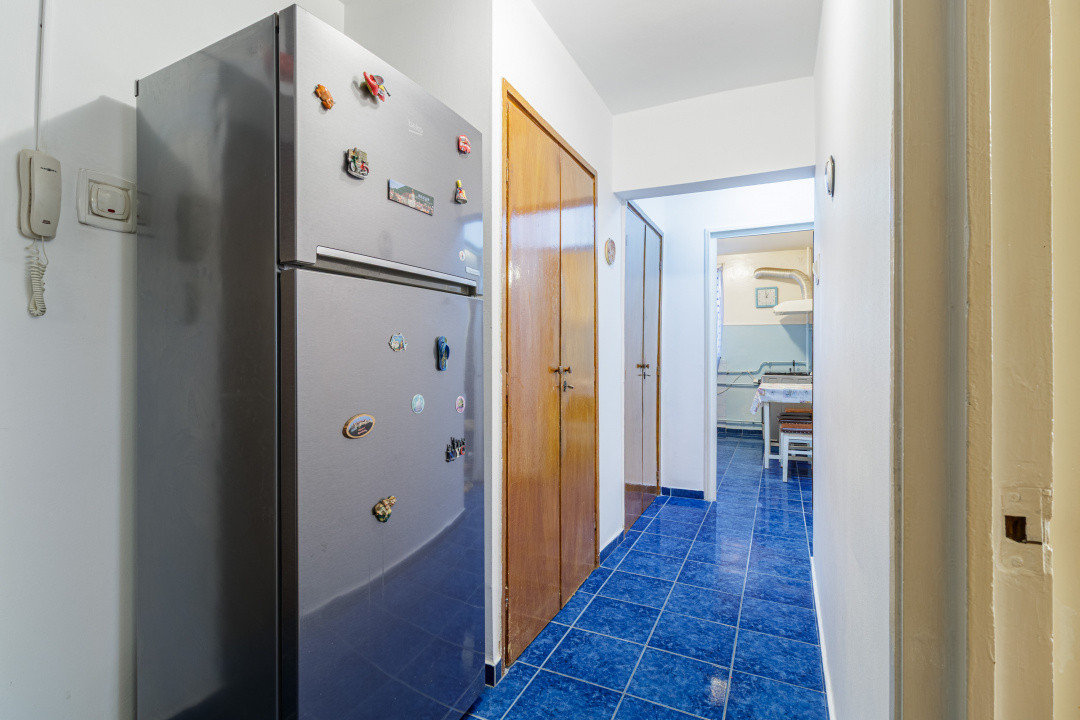 Apartament 3 camere | Metrou Favorit