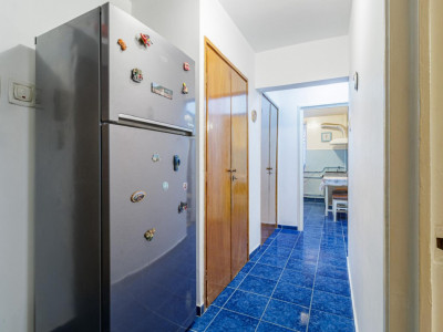 Apartament 3 camere Metrou Favorit
