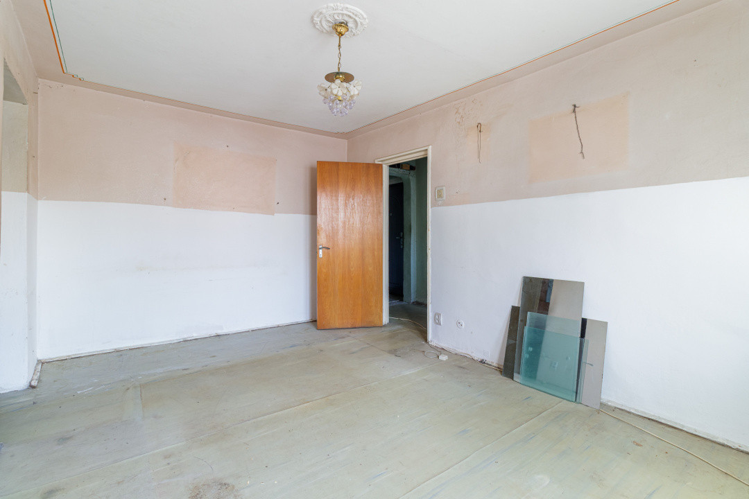 Apartament 2 camere de renovat – Aleea Vergului