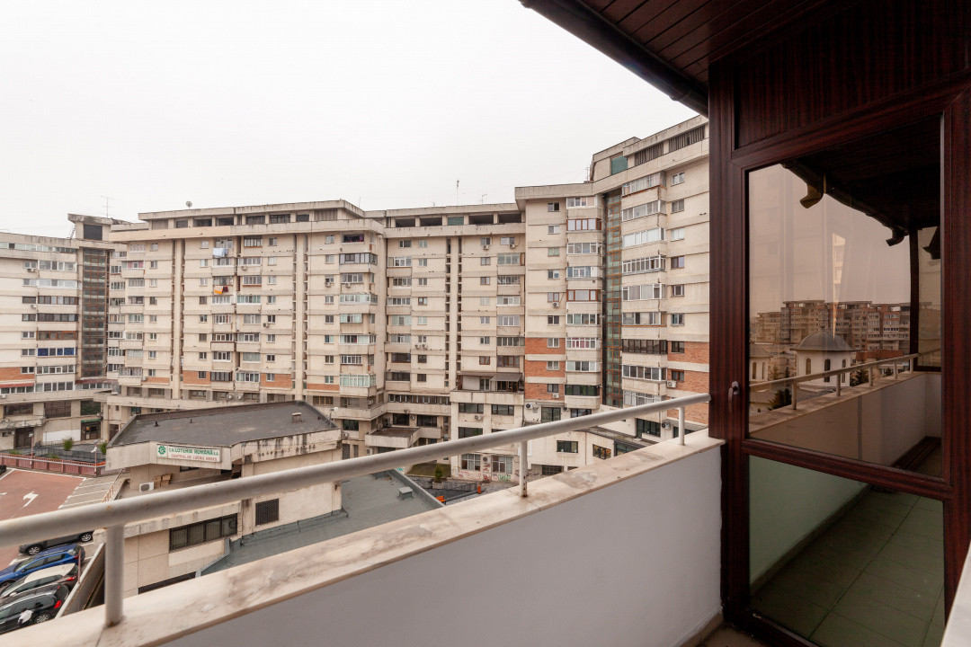 Penthouse birouri ultracentral - confort si intimitate pentru echipa ta