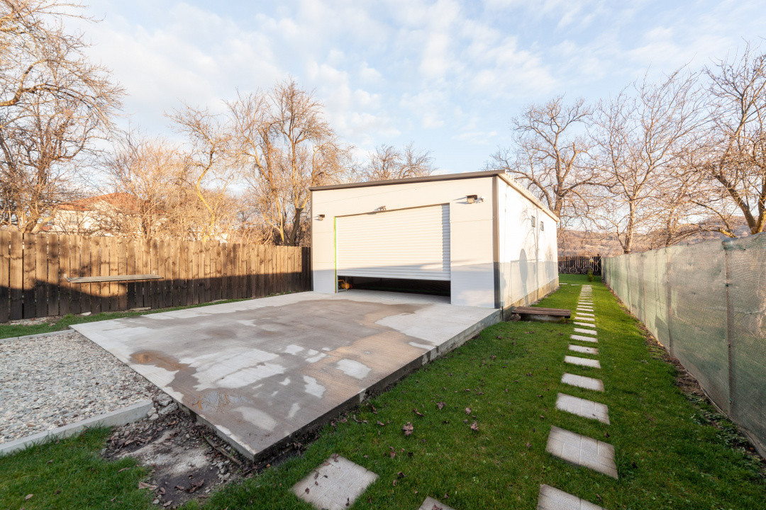 Casă- garaj - teren- Câmpulung Muscel Jud Argeș!