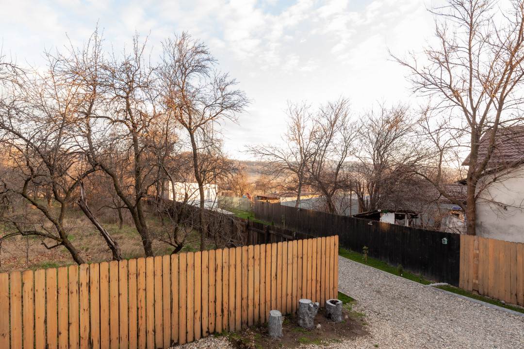 Casă- garaj - teren- Câmpulung Muscel Jud Argeș!