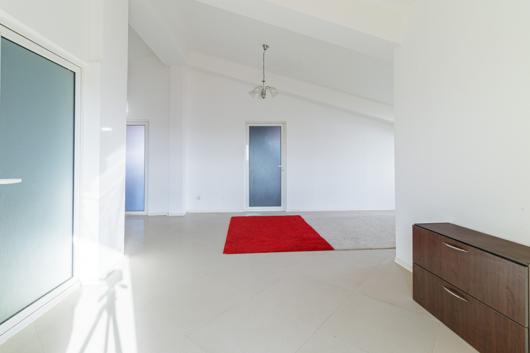 Apartament 3 camere - Mansarda inalta - 122 mp Voluntari