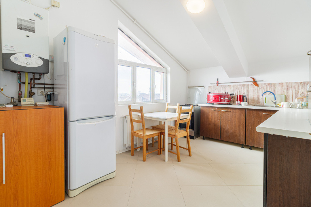 Apartament 3 camere - Mansarda inalta - 122 mp Voluntari