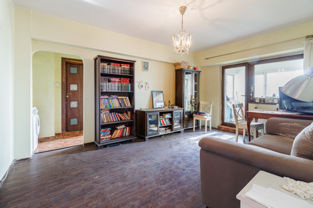 Apartament 3 camere 90 mp, etaj 1, stradal, Otopeni