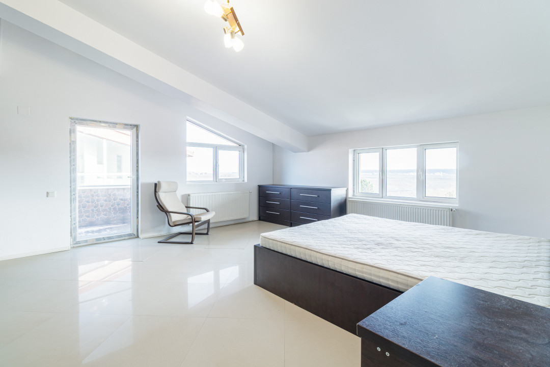 Apartament 3 camere - Mansarda inalta - 122 mp Voluntari