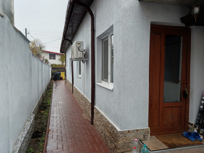 Casă renovată, gata de mutat,la 1 km de Spitalul Județean și Stadion