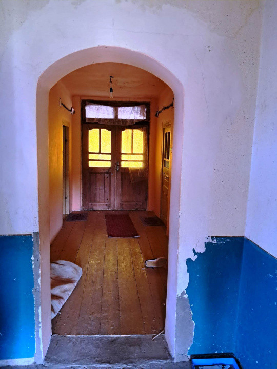 Casă și teren de vânzare Polovragi