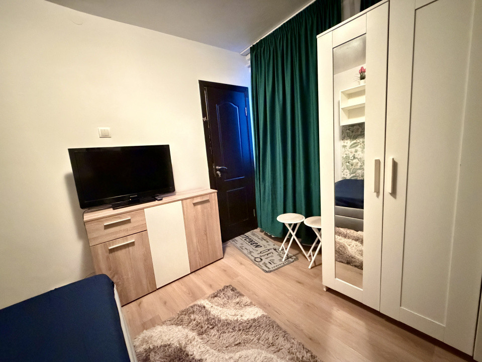 Garsoniera complet mobilată si utilată metrou Preciziei