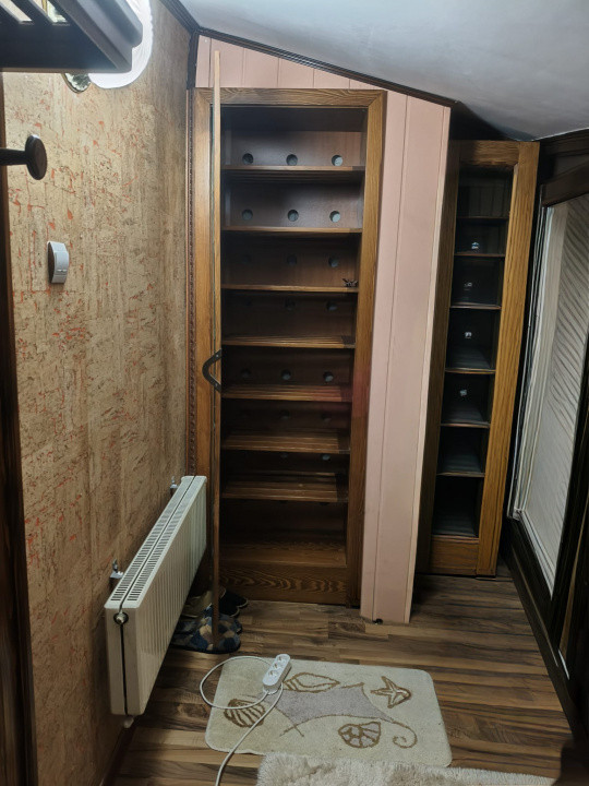 Apartament de închiriat,3 camere, decomandat – zonă centrală, Târgu Jiu