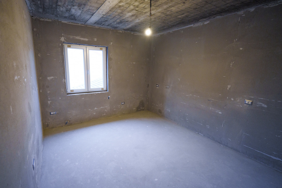 Casa la gri - Romanesti