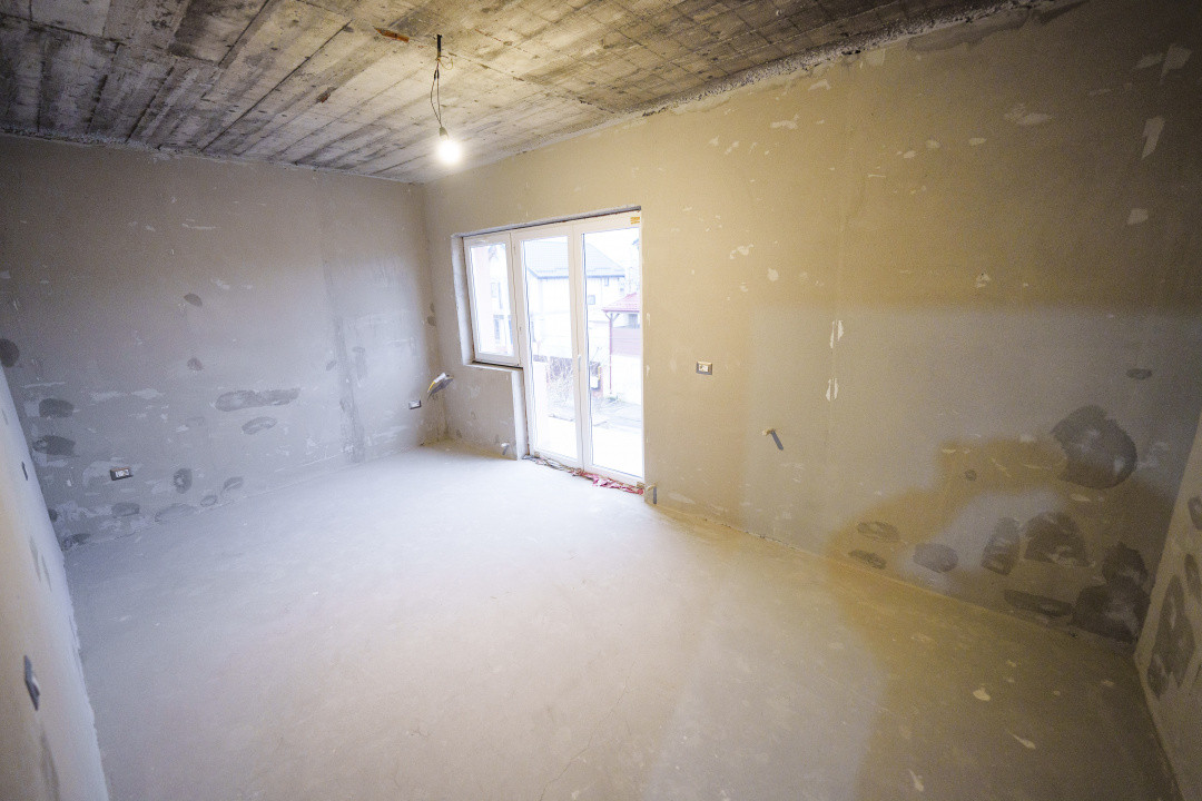 Casa la gri - Romanesti