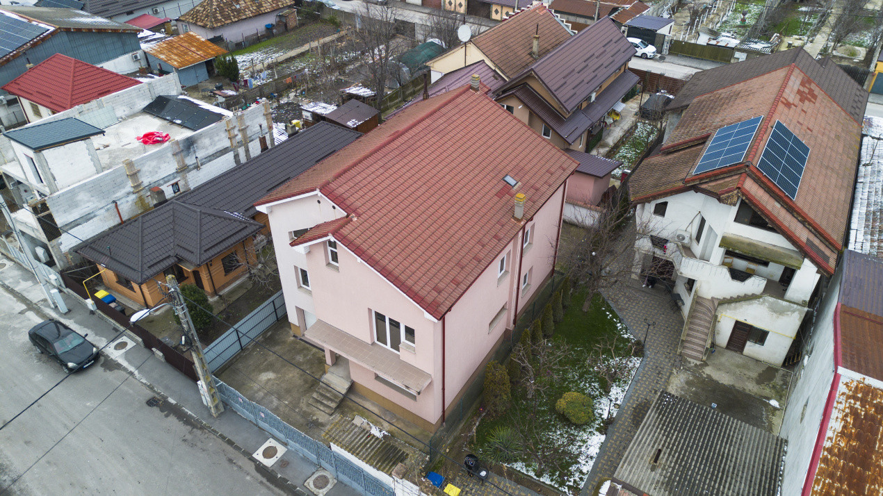 Casa la gri - Romanesti