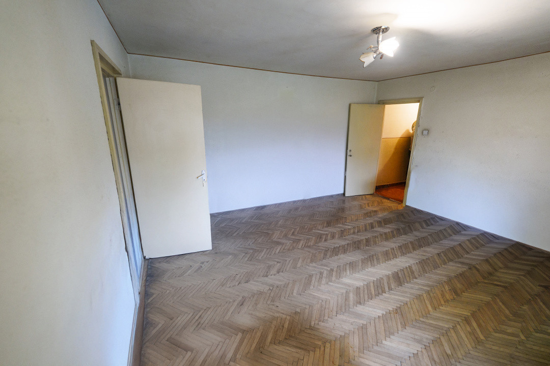 Apartament 3 camere etaj 2 Gara