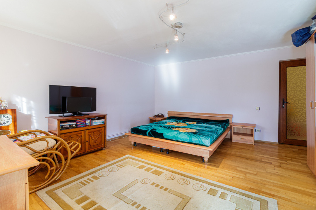 Casa Voluntari 177mp, curte, gata de mutat