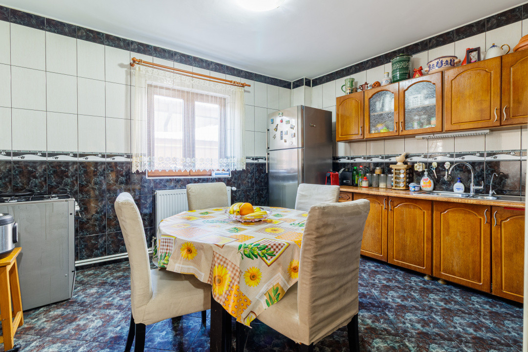 Casa Voluntari 177mp, curte, gata de mutat