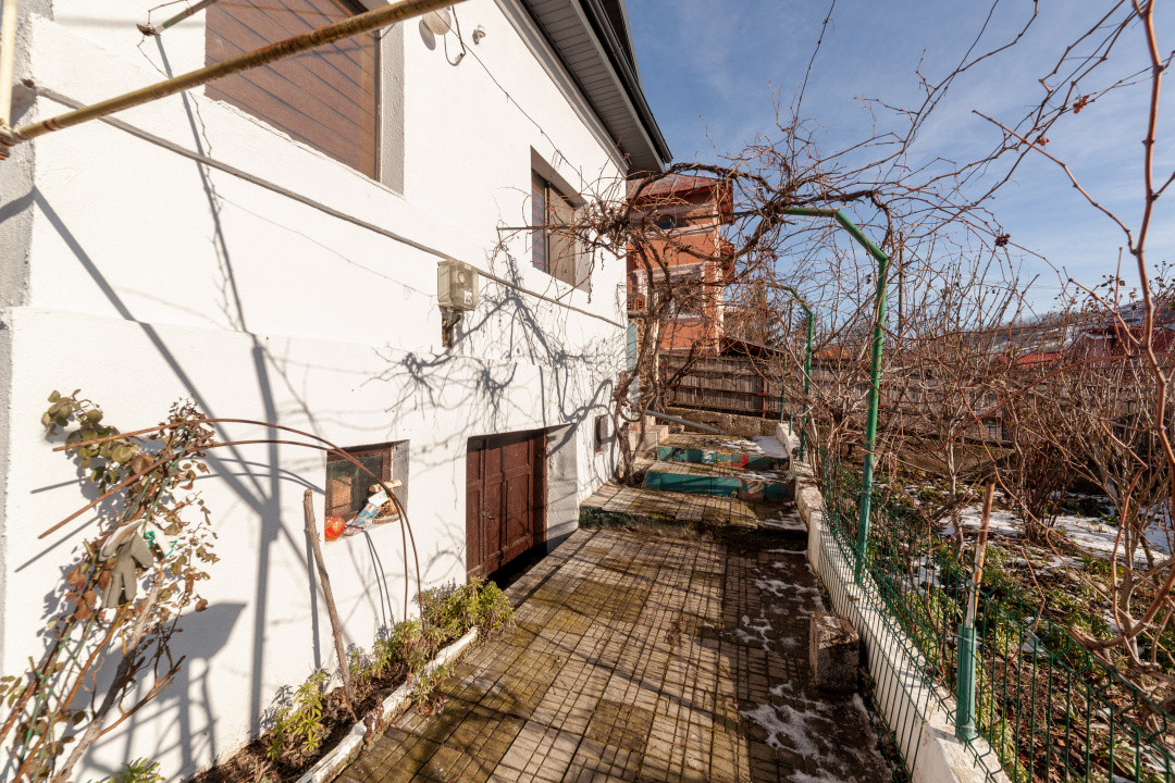 Casă Ștefănești – 1 km de Primărie | Curte mare, zonă liniștită