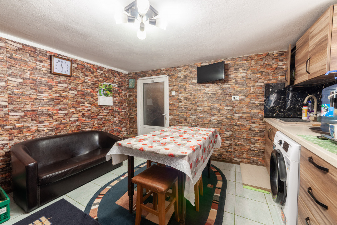 Casă Ștefănești – 1 km de Primărie | Curte mare, zonă liniștită