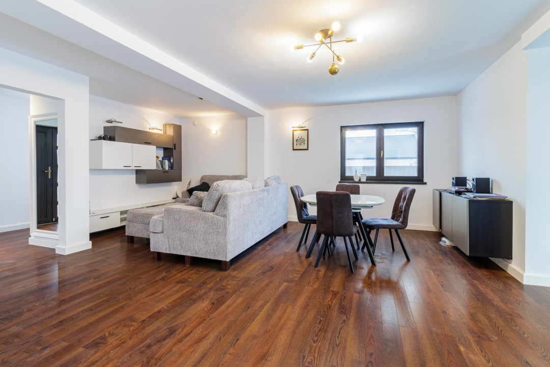 Casa Corbeanca - Curte si liniste