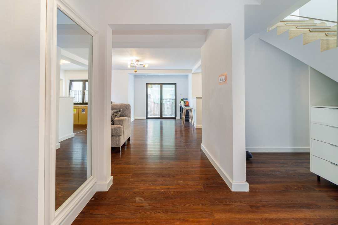 Casa Corbeanca - Curte si liniste