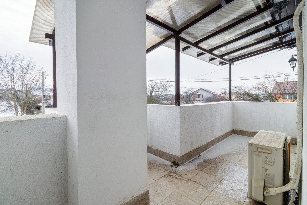 Casa Corbeanca - Curte si liniste