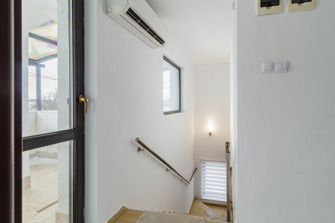 Casa Corbeanca - Curte si liniste