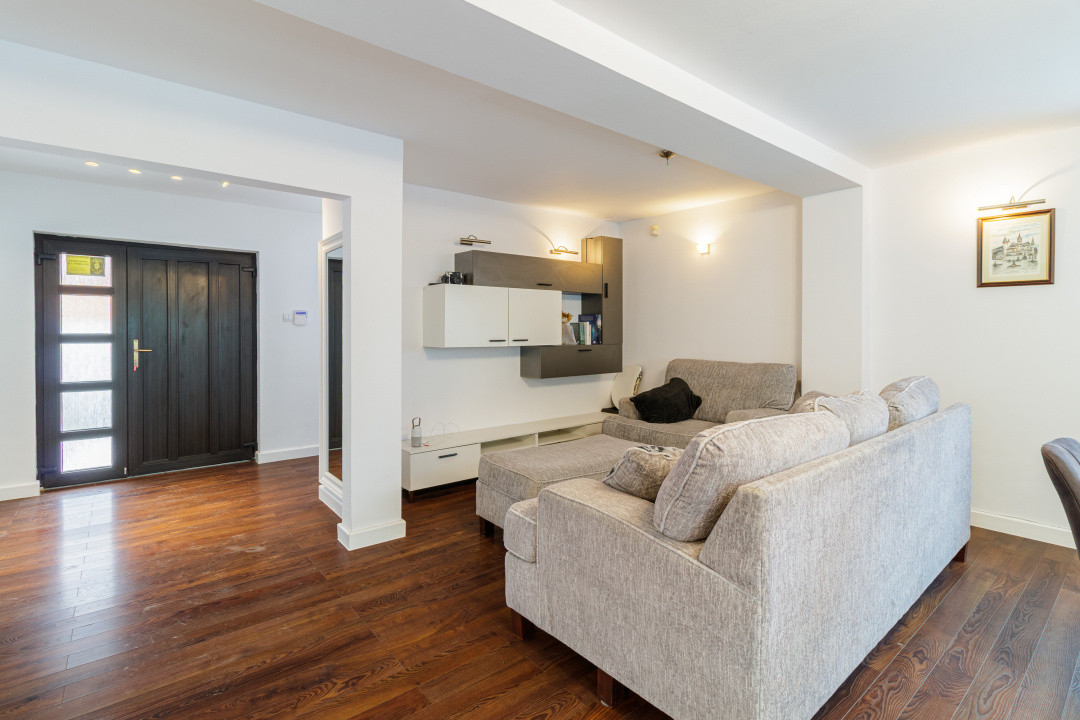 Casa Corbeanca - Curte si liniste