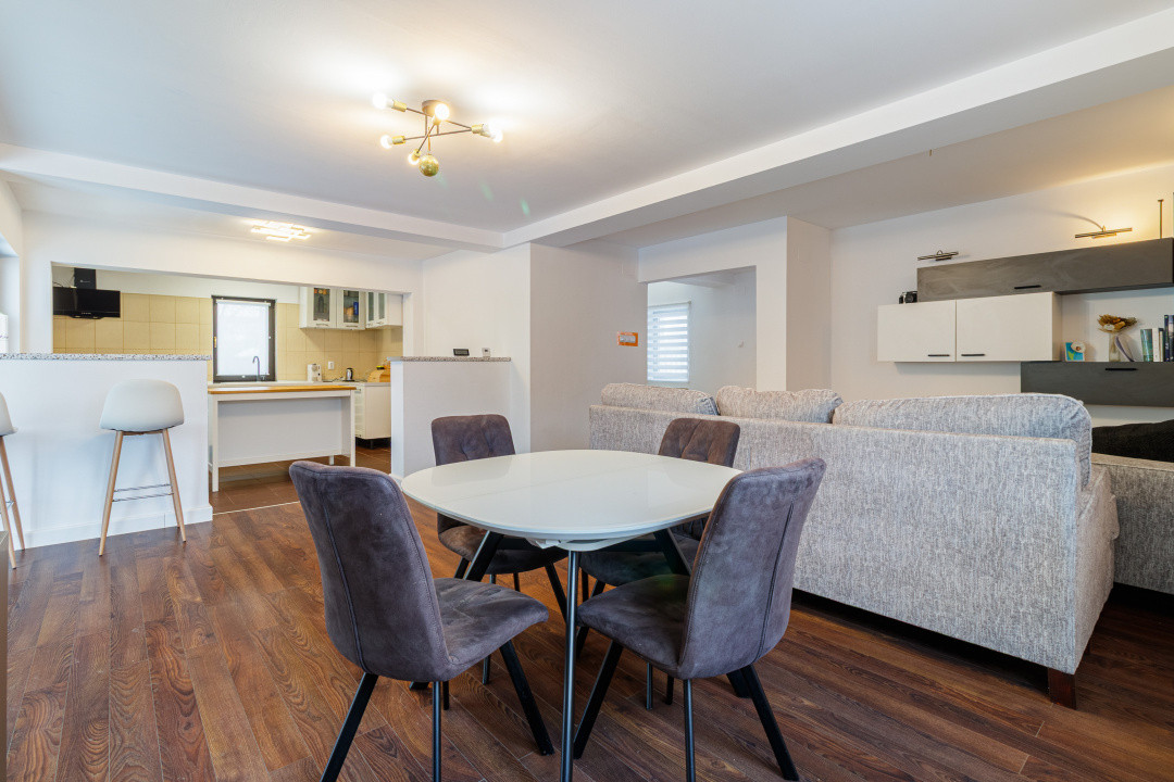 Casa Corbeanca - Curte si liniste