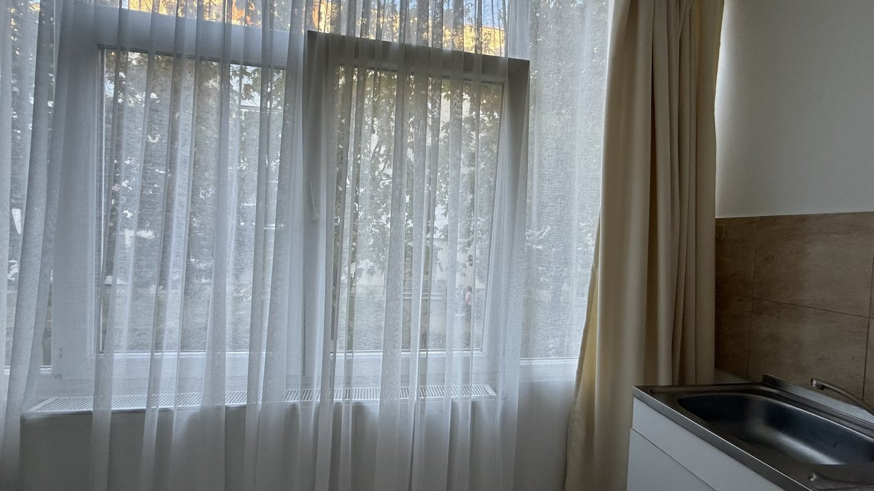 Garsonieră decomandată Pitești -Găvana!