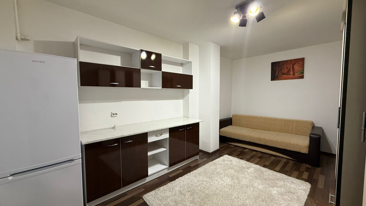 Garsonieră decomandată Pitești -Găvana!