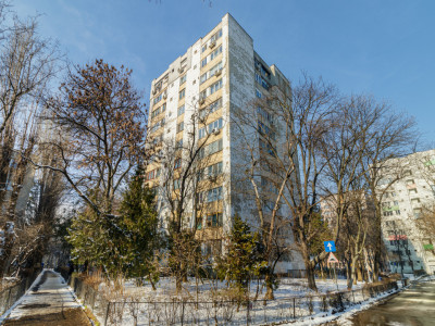 3 camere de inchiriat – Berceni, zona Brancoveanu – Covasna