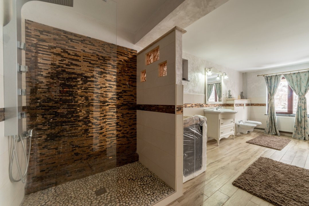 Casa primitoare de închiriat in Valea Ursului-spațiu, natura si liniște