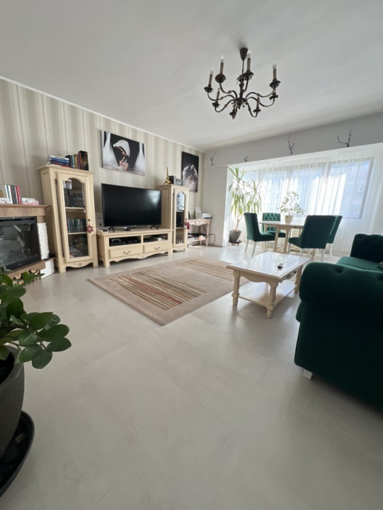 Apartament ultracentral Pitești – 3 camere decomandat, 82 mp, ideal investiție 