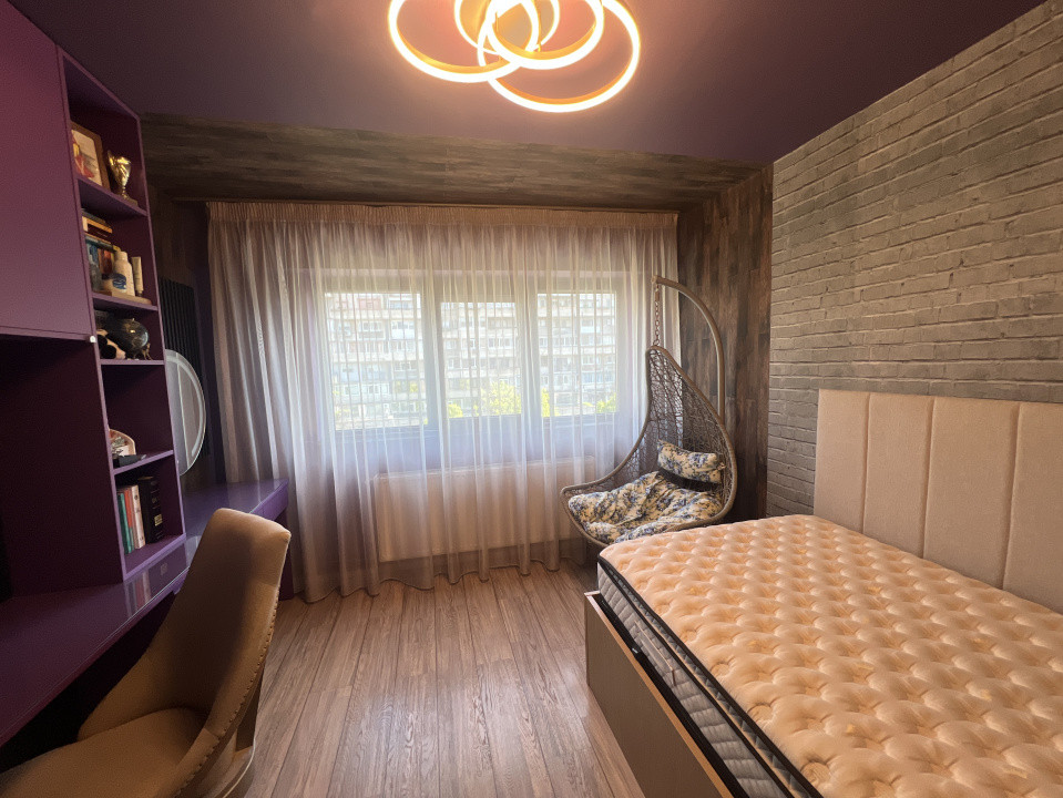 Apartament ultracentral Pitești – 3 camere decomandat, 82 mp, ideal investiție 