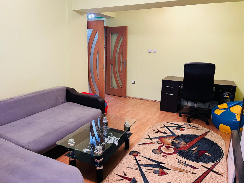 Apartament spatios 2 camere, bloc 2002 – Craiovita Noua, zona Promenada Mall