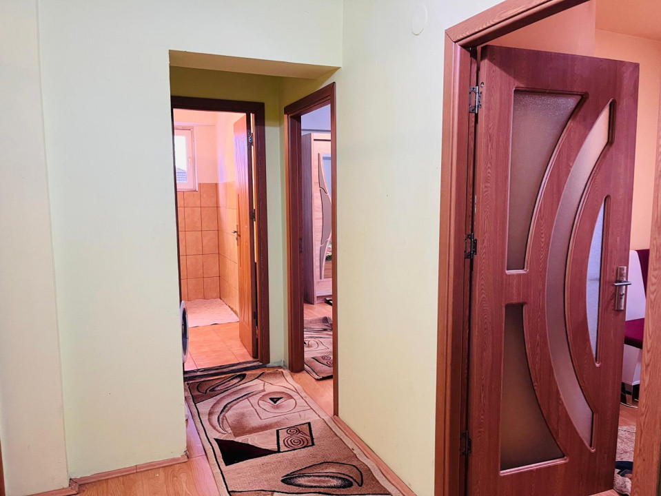 Apartament spatios 2 camere, bloc 2002 – Craiovita Noua, zona Promenada Mall