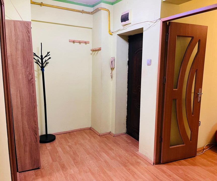 Apartament spatios 2 camere, bloc 2002 – Craiovita Noua, zona Promenada Mall