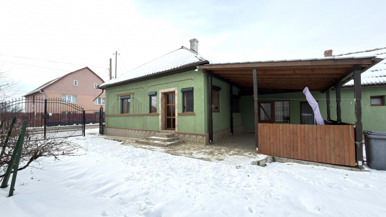 Casă 3 camere, Teren 1.461 mp Loc. Lucăceni Jud. Satu Mare