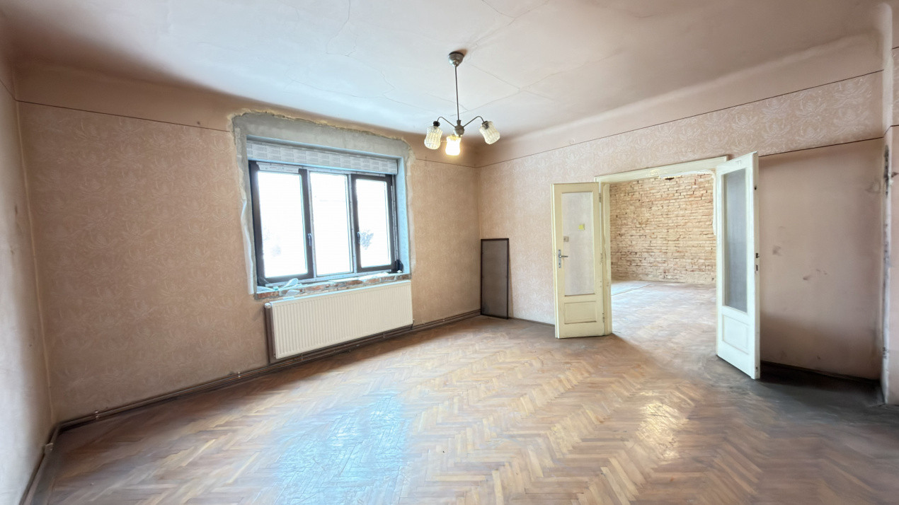 Proprietate cu 2 case | Teren 546 mp | Str. Albinelor Nr.18 - Carei