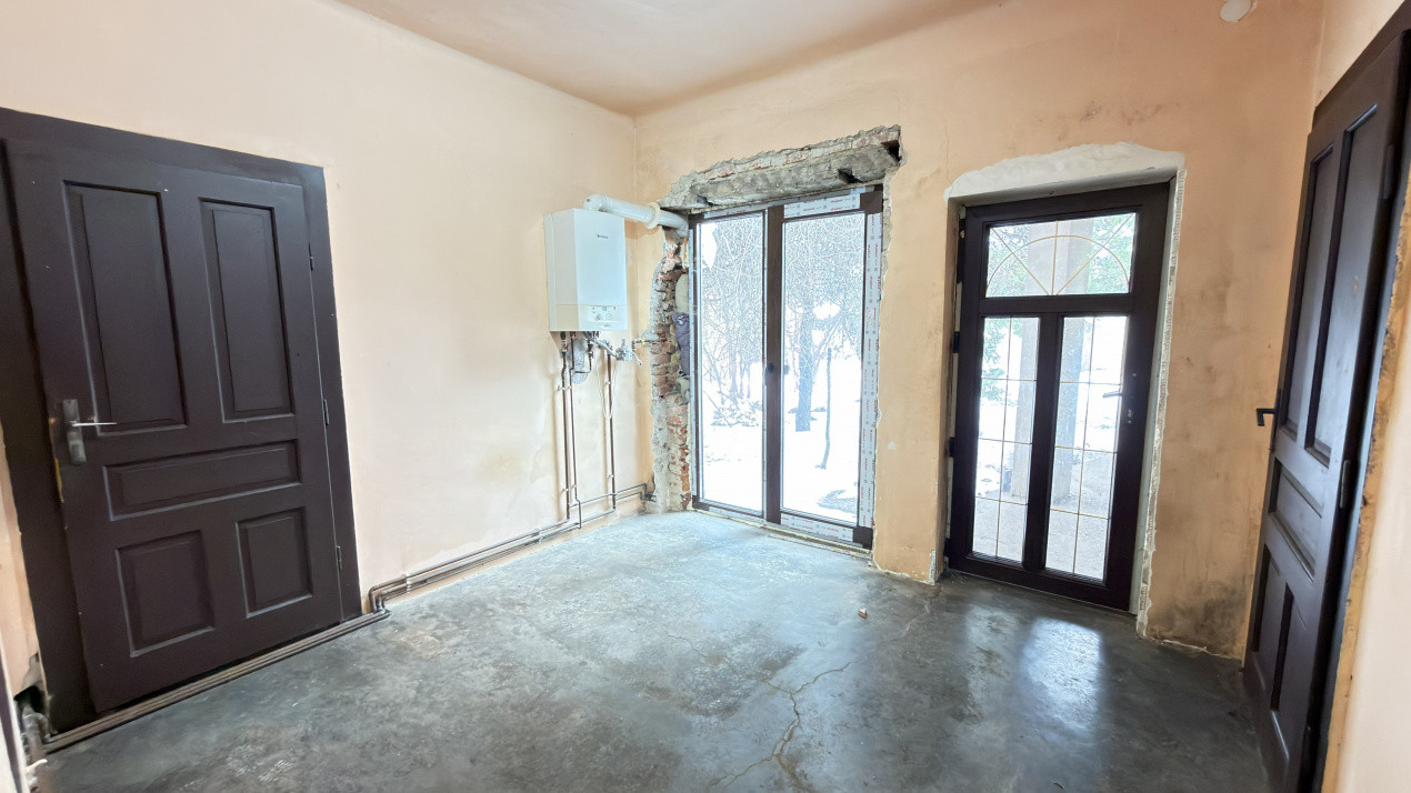 Proprietate cu 2 case | Teren 546 mp | Str. Albinelor Nr.18 - Carei