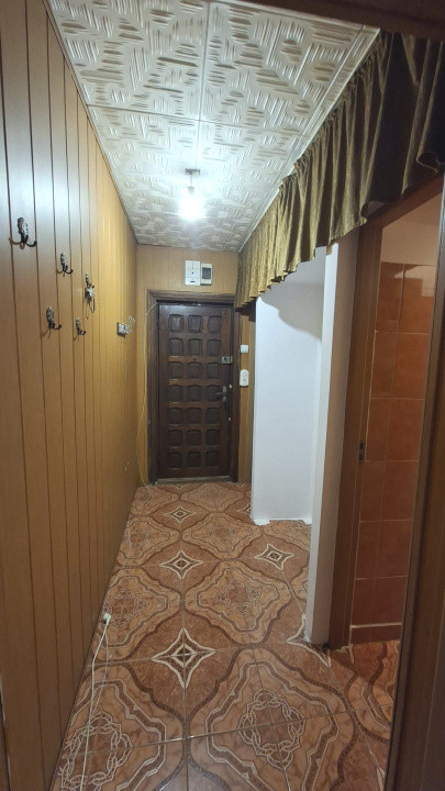 Apartament 2 camere vis-a-vis de Liceul Odobescu