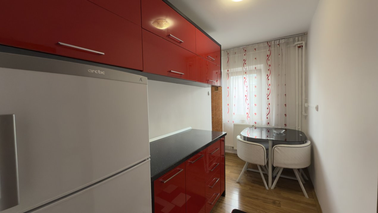 De Inchiriat Garsoniera Gavana etaj 3-Zona Jam-Pitesti!