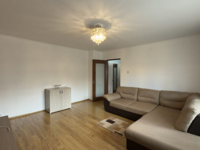 De Inchiriat Garsoniera Gavana etaj 3-Zona Jam-Pitesti!