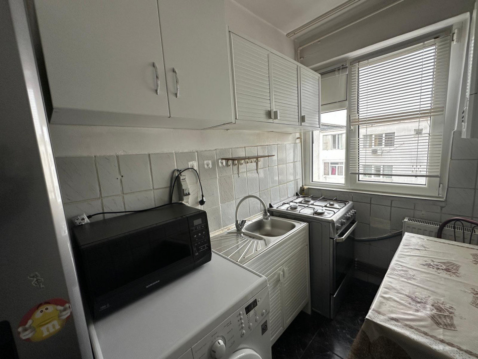 Apartament de inchiriat - 2 camere - Cartier Nord