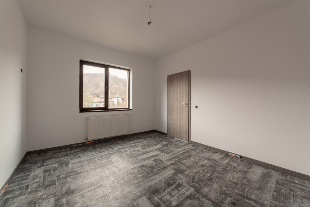 Casă spațioasă P+1+M – Izvorani, Ștefănești | Ideală pentru 2 familii!