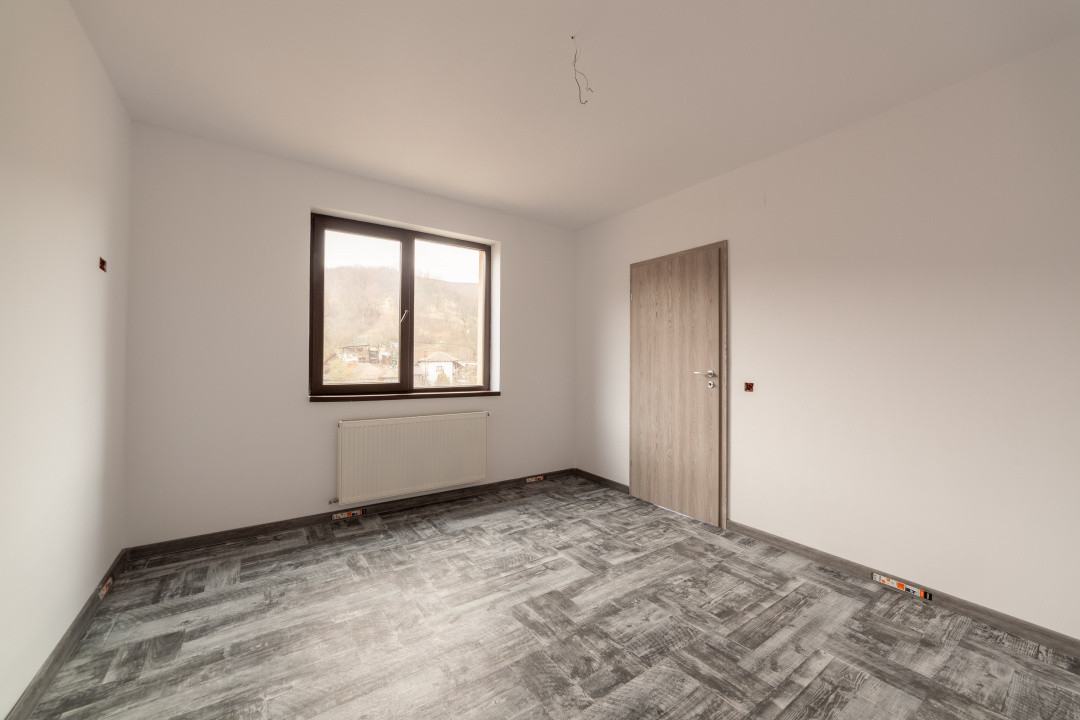 Casă spațioasă P+1+M – Izvorani, Ștefănești | Ideală pentru 2 familii!