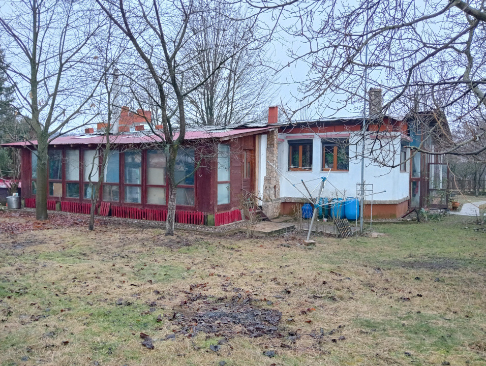 Casa 3 camere cu teren generos, 5808 mp, Pucioasa